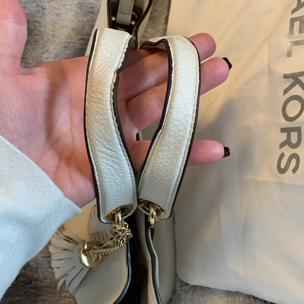 Michael Kors small white/gold hand bag - Picture 10 of 13